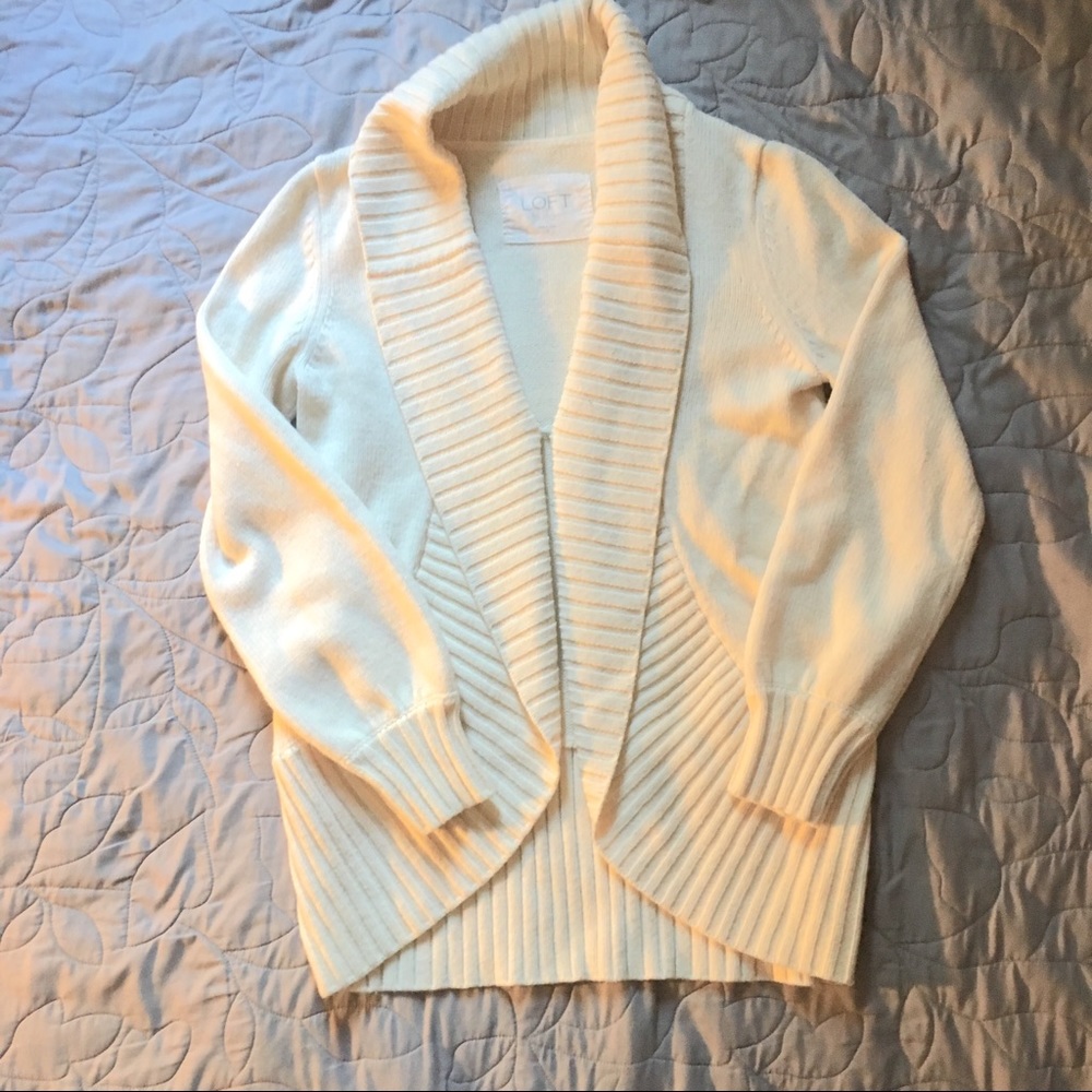 Ann Taylor Loft Cream Cozy Cardigan Size Small